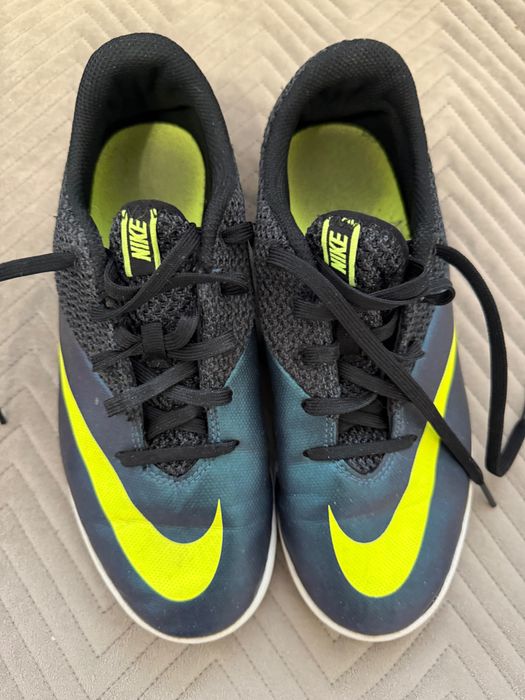 Buty Nike Jr halowe