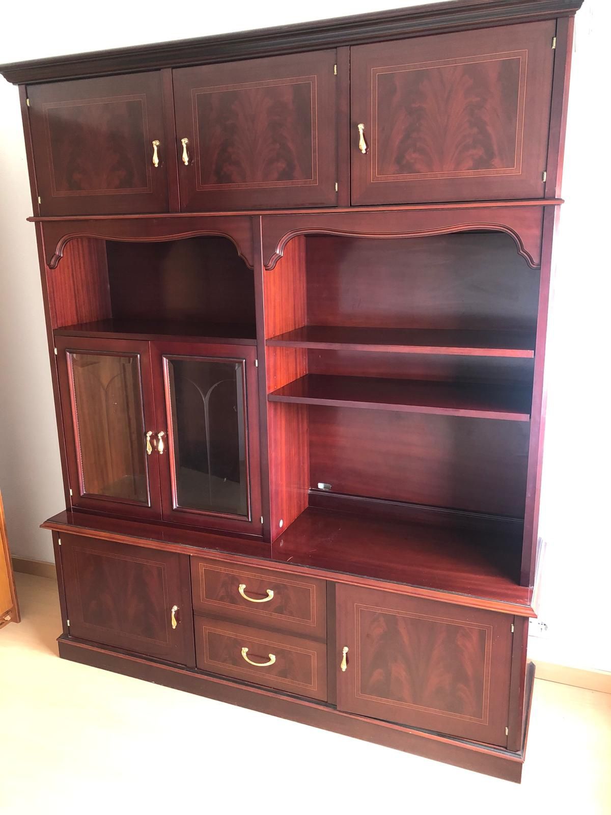 Móvel, mesa e cadeiras de sala vintage