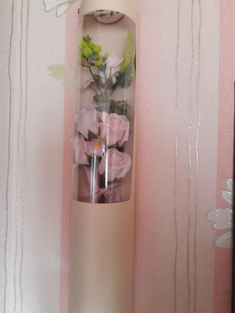 Подарок  мыльная роза  в колбе с ароматом  цветка