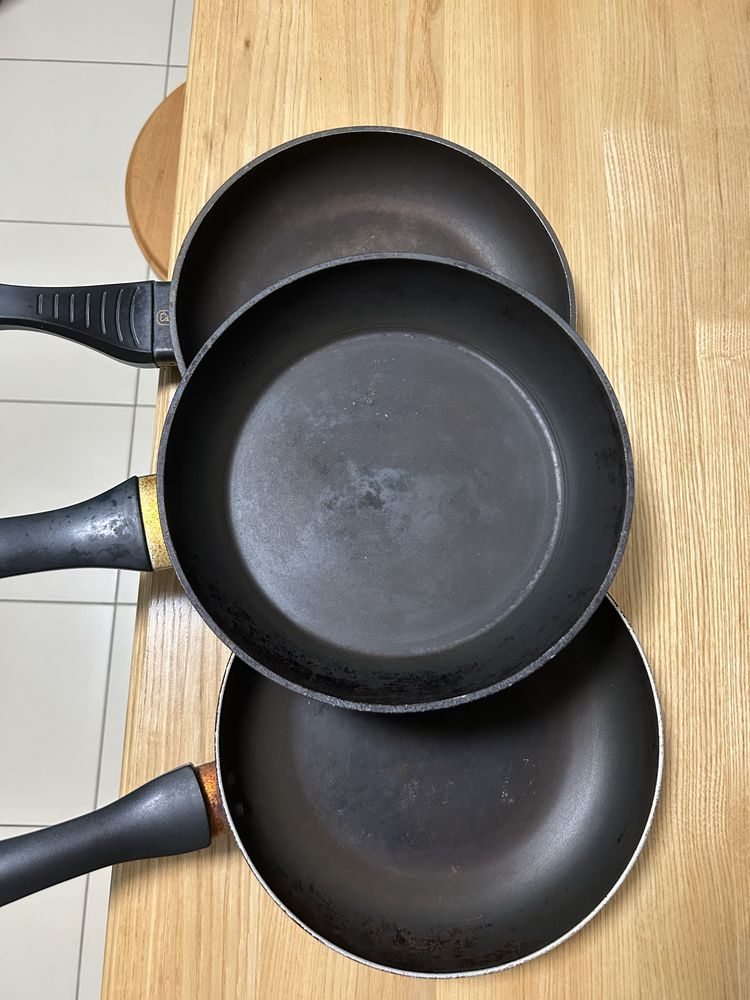 Продам сковородки
