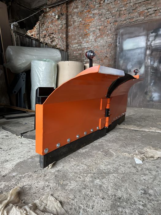 Відвал отвал для снігу JCB 3 cx САТ Manitou Bobcat