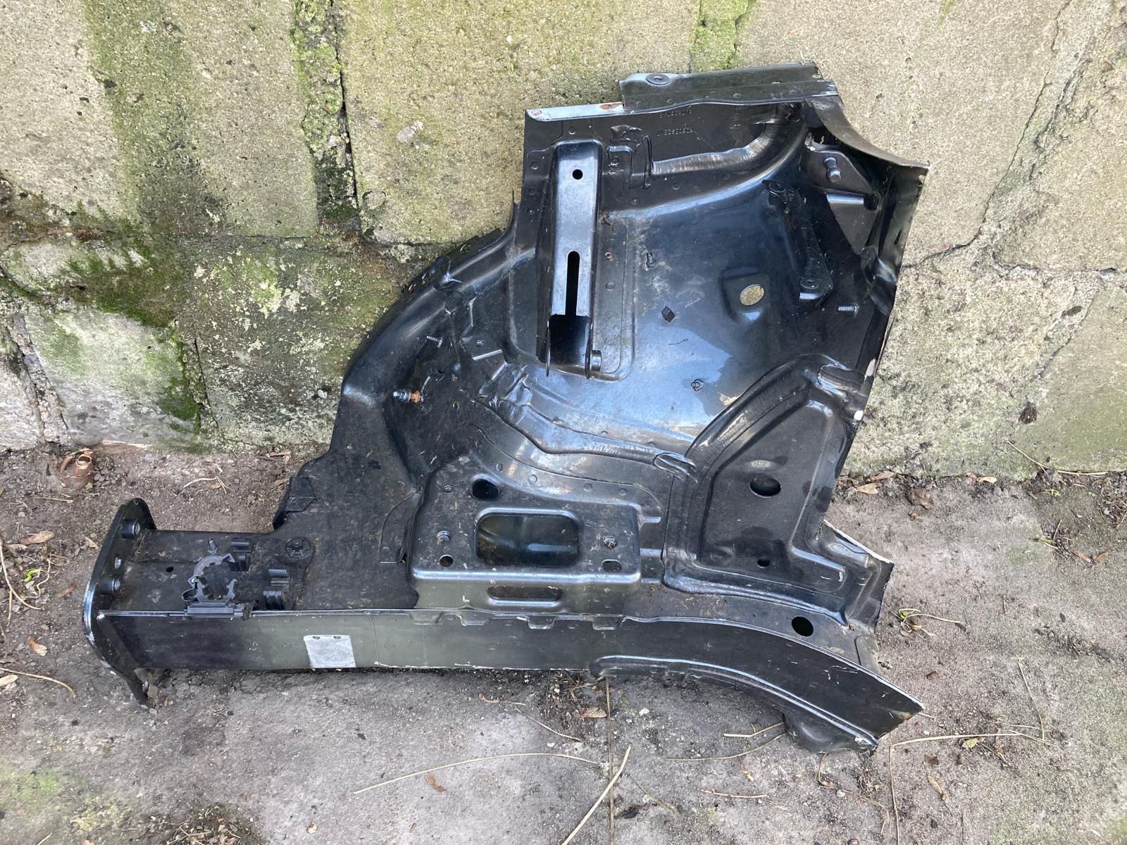 Audi Q3 8U0 ćwiartka przód prawa