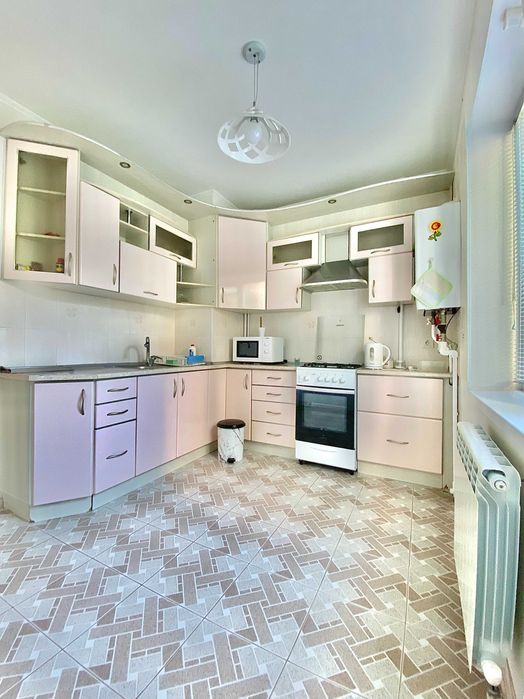 Продам СВОЮ без КОМИССИИ 3км квартиру в Центре Города ( Колодезная )