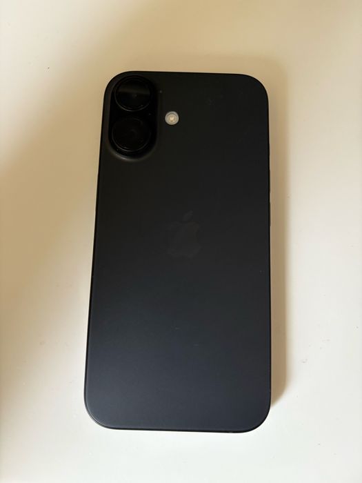 Iphone 16 preto 128GB