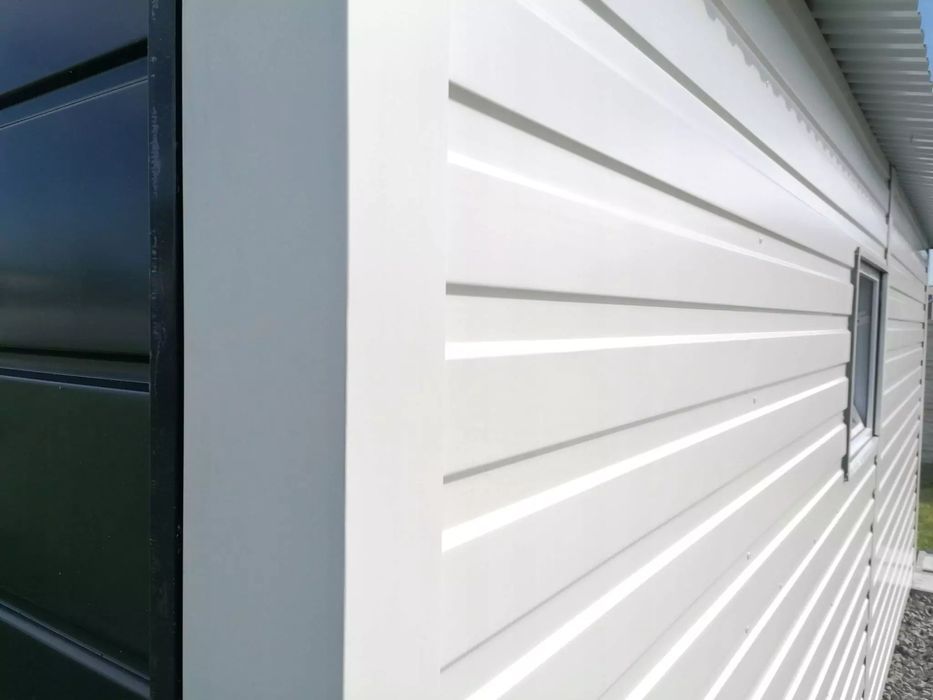 Blaszak dwustanowiskowy 6x5 m - Dach dwuspadowy, Brama uchylna, Szara