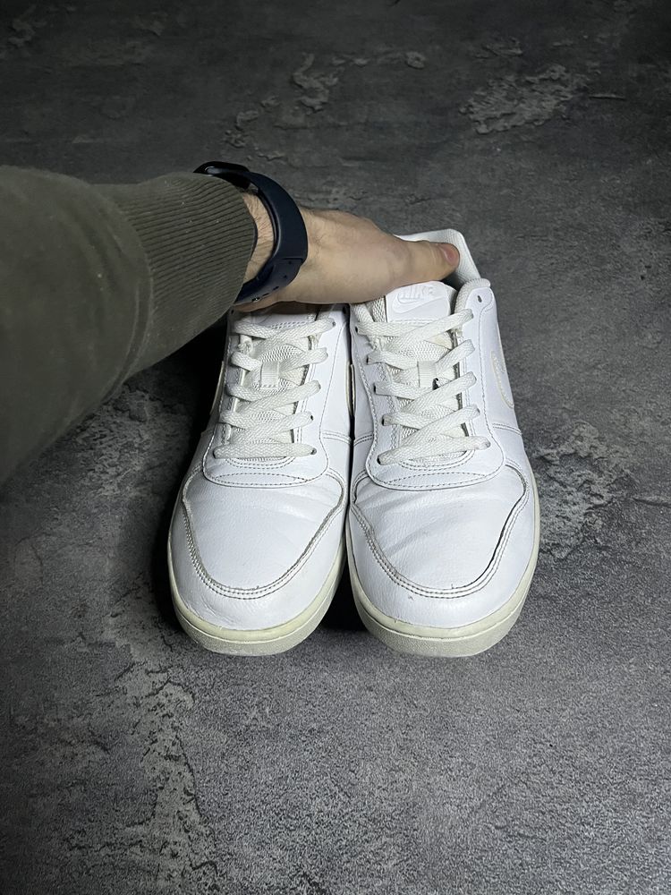 Кросівки NIKE EBERNON LOW 44.5 28.5 кроссовки найк ебернон шкіряні for