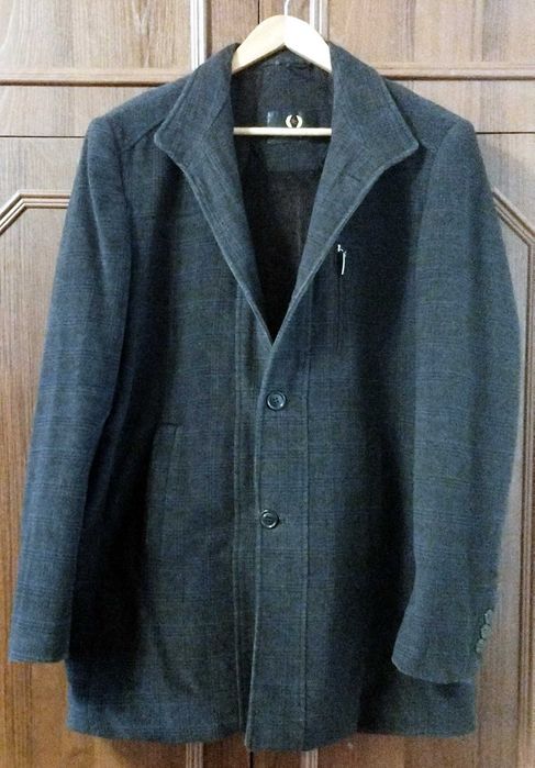 Стильное мужское пальто