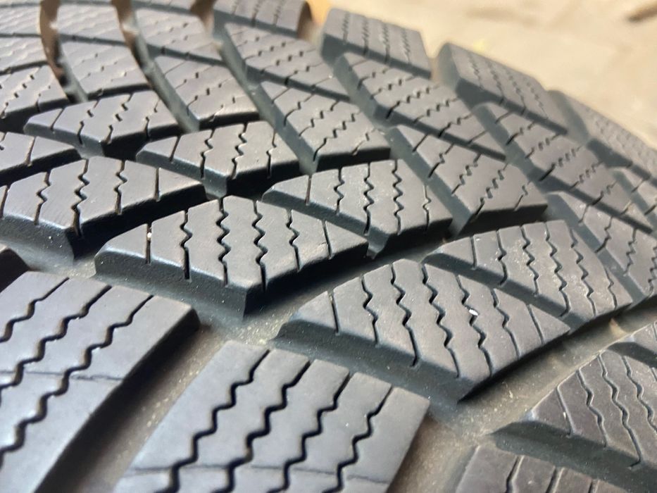 Koła zimowe volkswagen 5x112 2ga071496a et 43