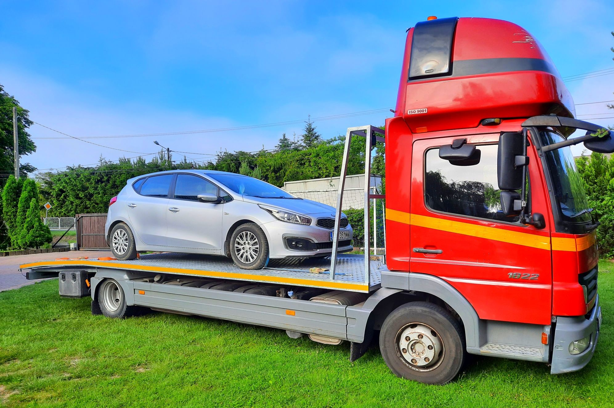 Auto laweta pomoc drogowa