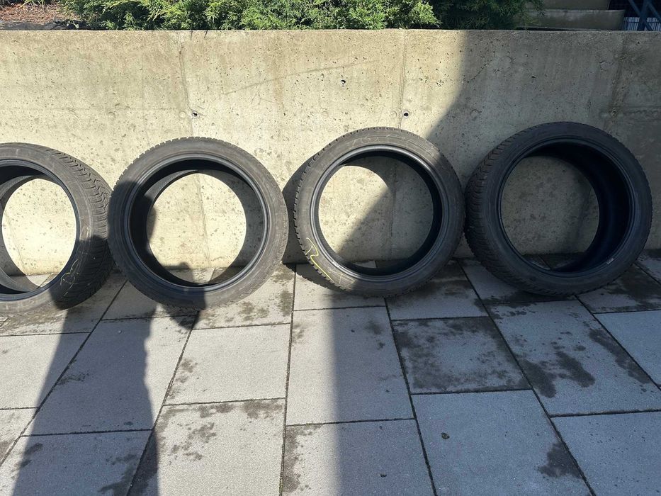 Opony zimowe Hankook 255/40 R20 – używane, bardzo dobry stan!