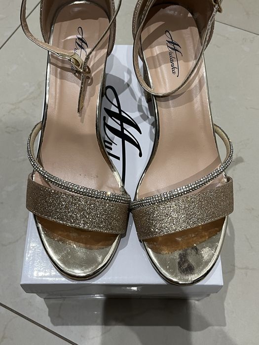 złote błyszczące brokatowe sandały na słupku  mulanka rozmiar 39