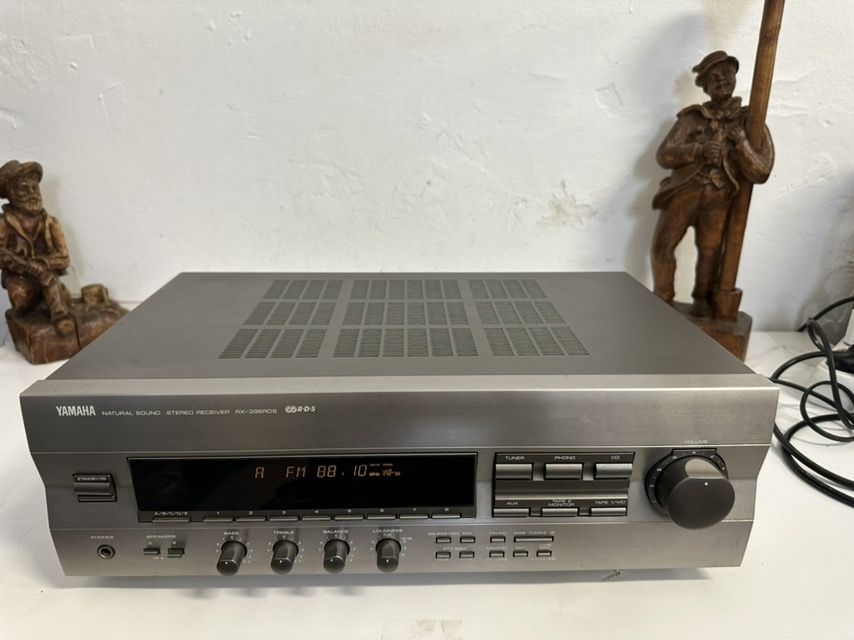 Amplituner stereo Yamaha RX-396RDS, 2*120 W.