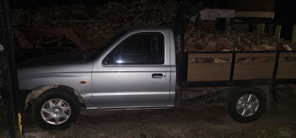 Mazda B2500 com 170mil kms