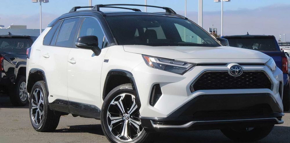 Toyota RAV4 Prime      2023