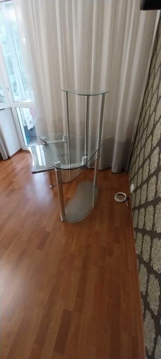 Скляний, журнальний, кутовий столик