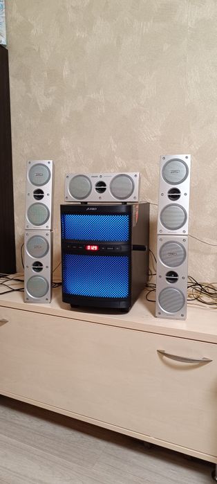 Акустична система F&D F5060X Bluetooth usb 8 дюймів!