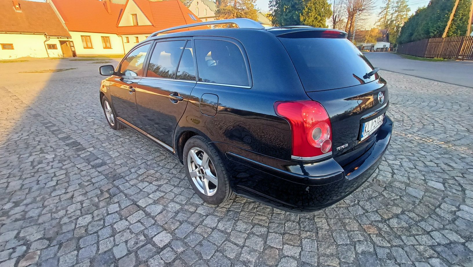 Toyota Avensis t25 lift 2007r