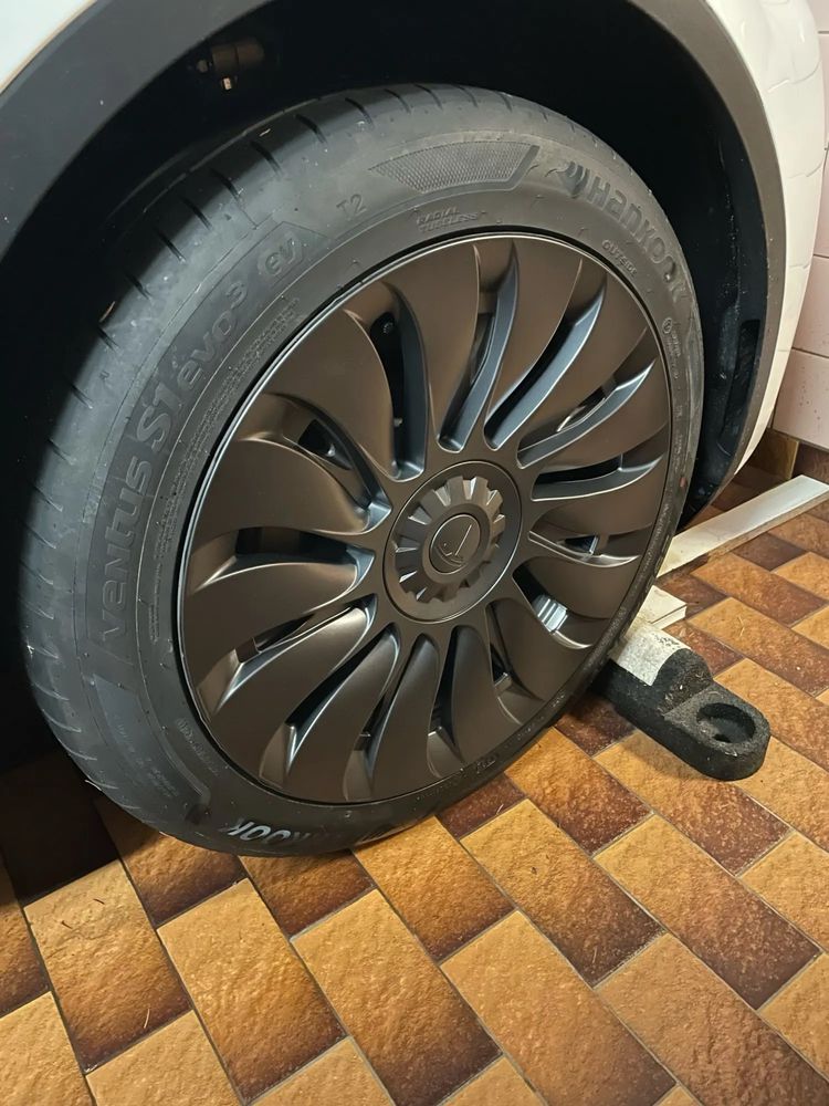 Колпаки на диски R19 Uberturbine Tesla model Y 2020-2023 4шт.