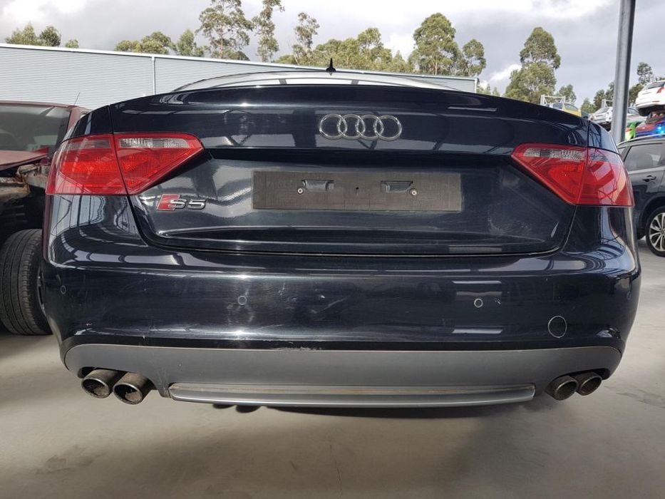 Audi S5 V8 para peças