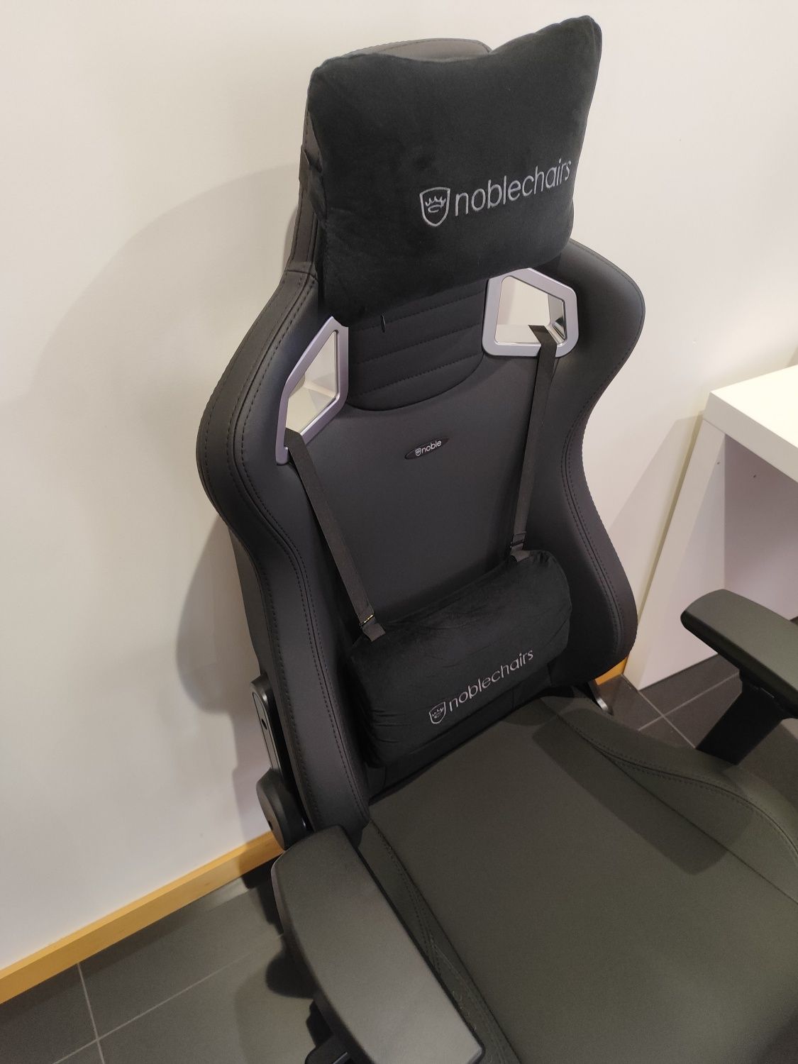 Cadeira gaming Noblechairs Epic