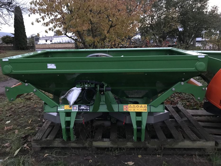 Rozsiewacz nawozów Amazone ZA-M 1202