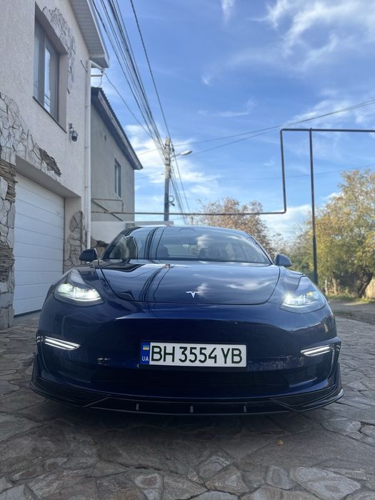 TESLA MODEL 3 2022 м/р | LFP | Тепловий насос | Обвіс | R19