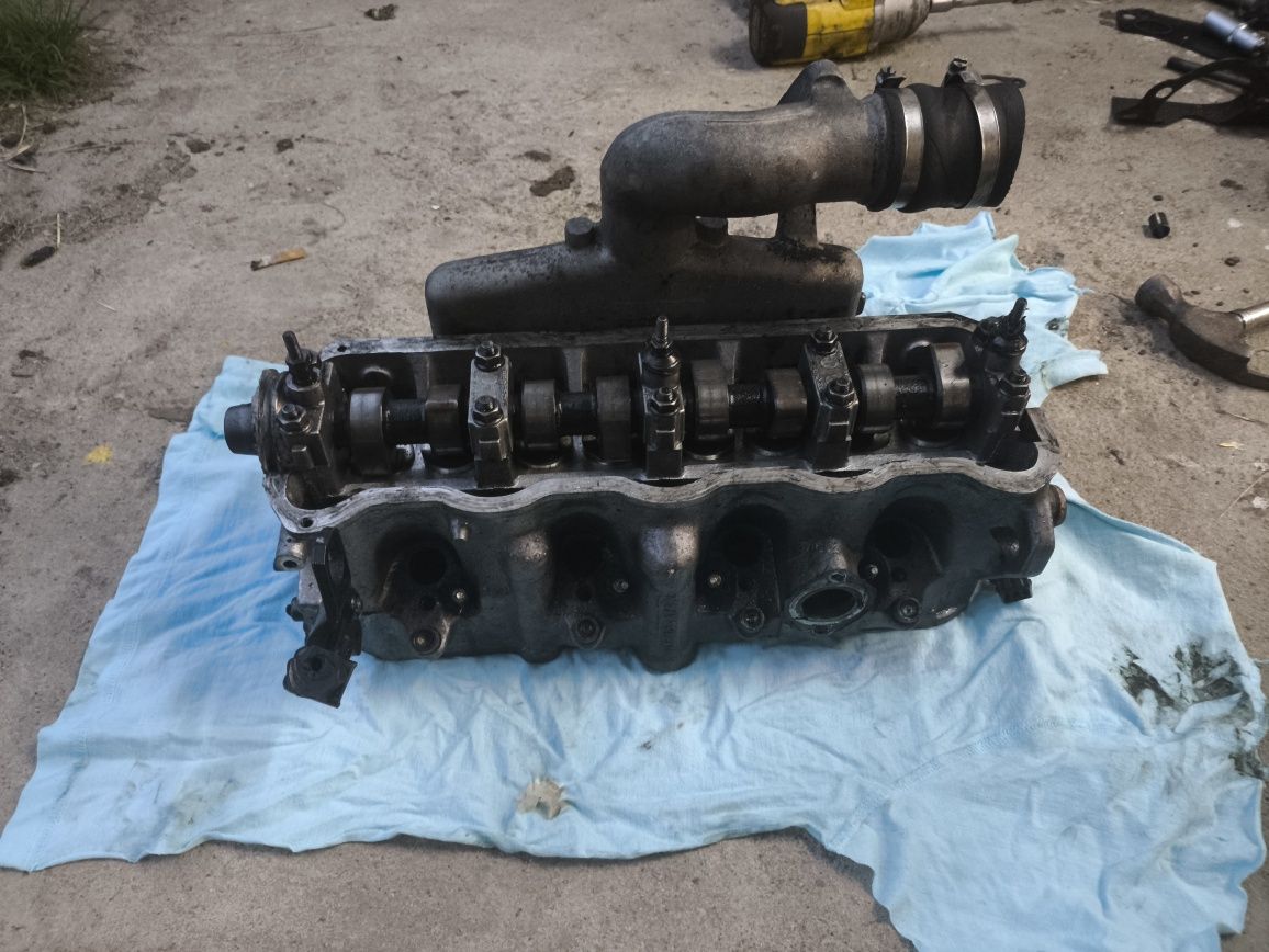 Wałek 1.9sdi głowica 1.9 TDI 110