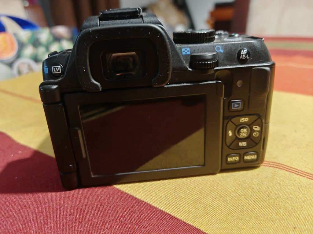 Pentax K-S2 com objectiva 18-55 II