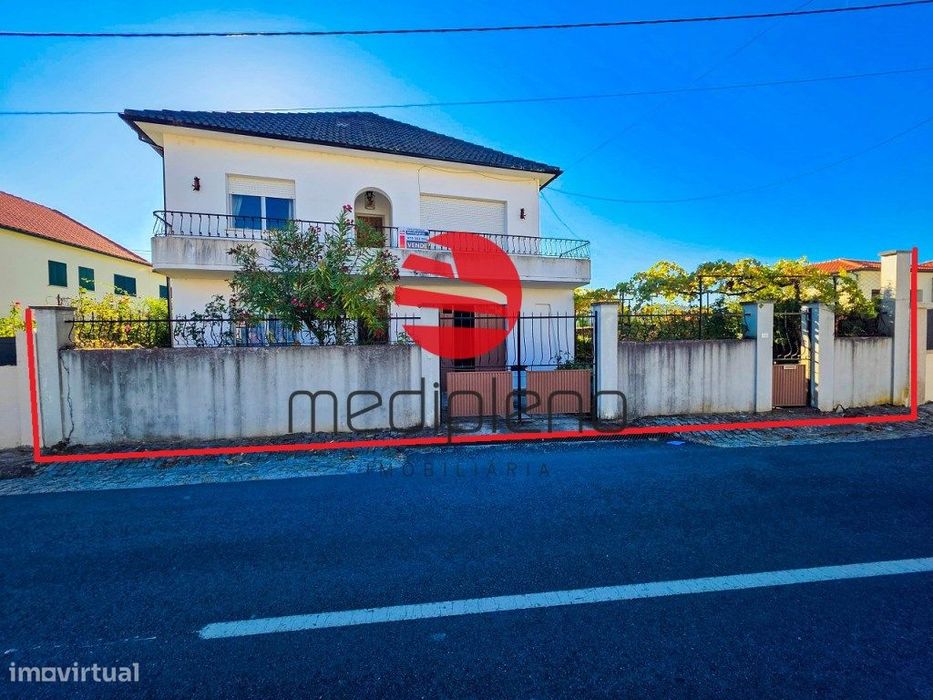 Moradia T4 C/ Garagem