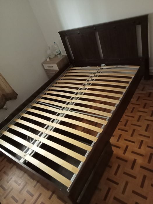 Cama de casal vendo