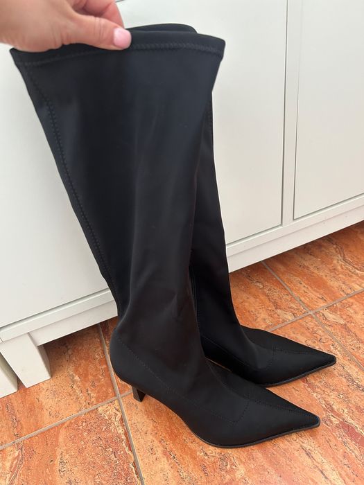 Чоботи тканинні на каблуці Stradivarius