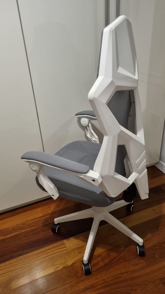 fotel hell s chair biurowy gamingowy szary biały
