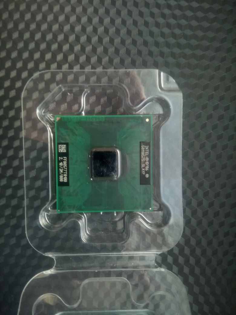 Intel T8100 Core 2 Duo