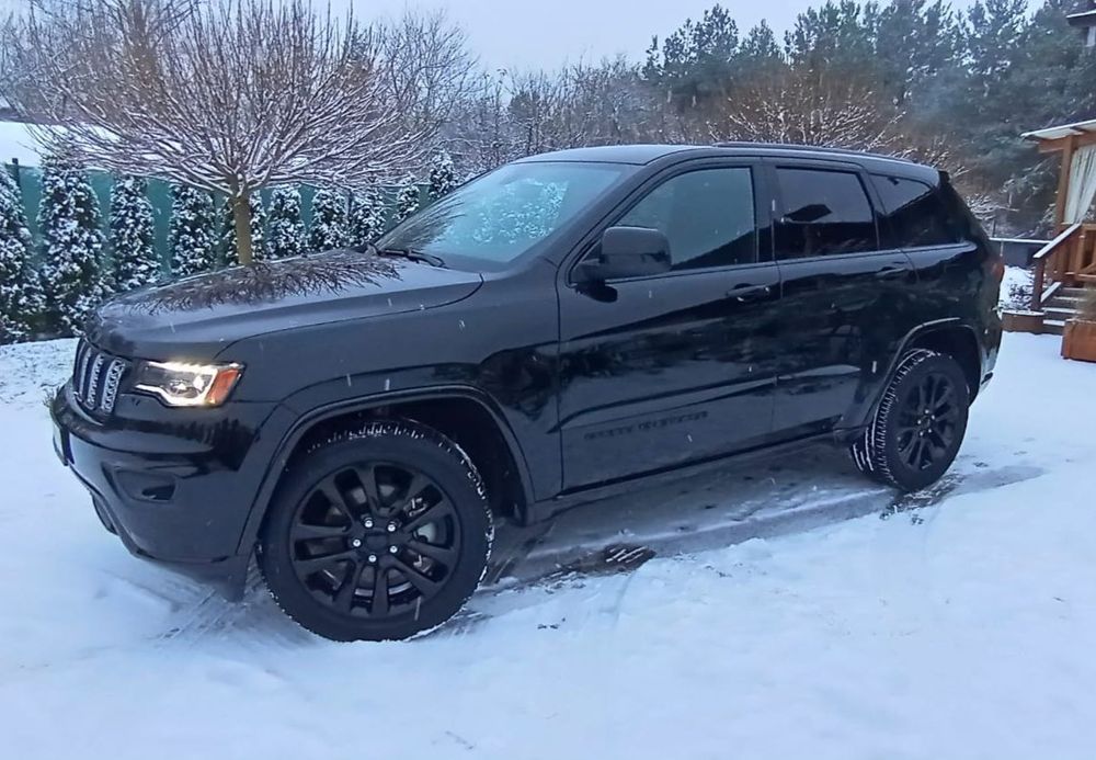 Jeep Grand Cherokee Jeep Grand Cherokee 2021r. w stanie perfekcyjnym.