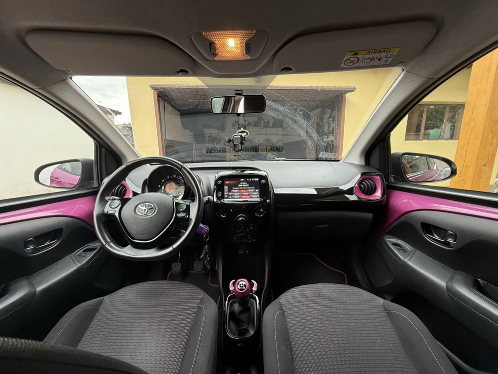 TOYOTA AYGO 2018r. Magenta, Salon PL, 1 wł, Konserwacja, Ceramika.