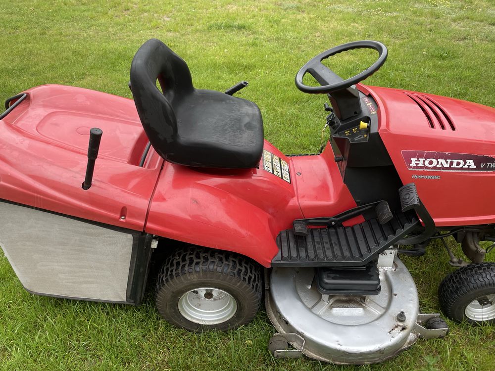 Traktorek Honda 2220 Hydrostatic