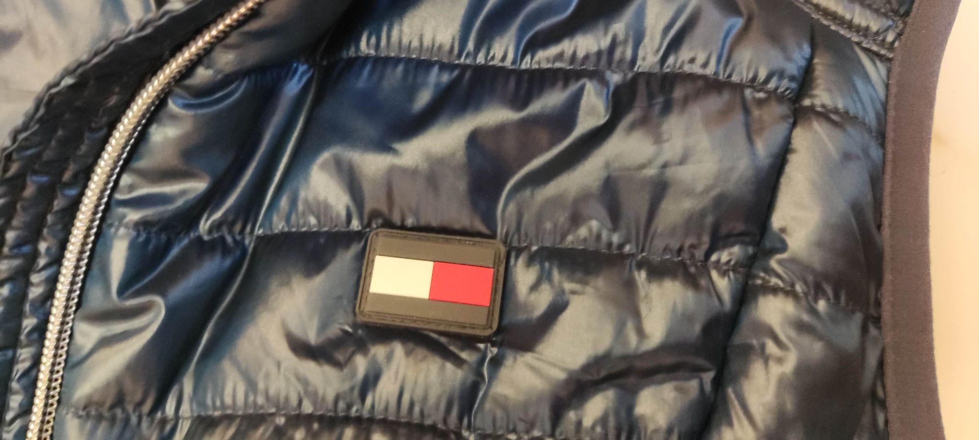 Оригінальний жилет L Tommy Hilfiger