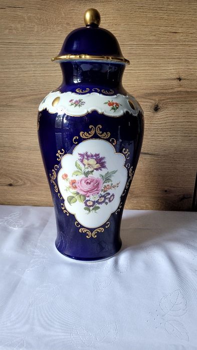 Duży imponujący wazon z przykrywą  porcelana Wallendorf
