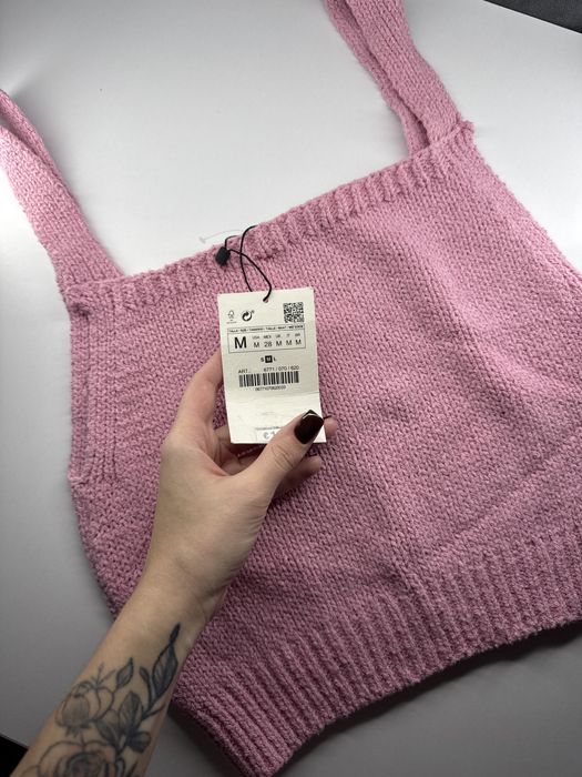 В’язаний кроп від Zara