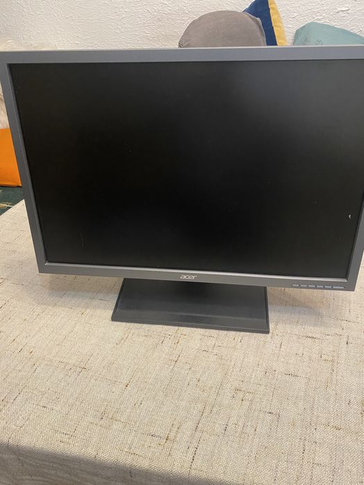 Monitor acer b223wl 22’