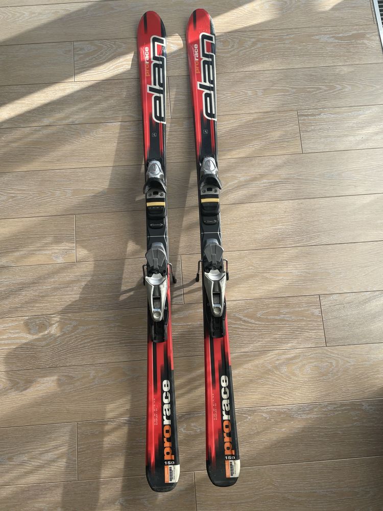 Narty Elan 150 z wiązaniami Rossignol
