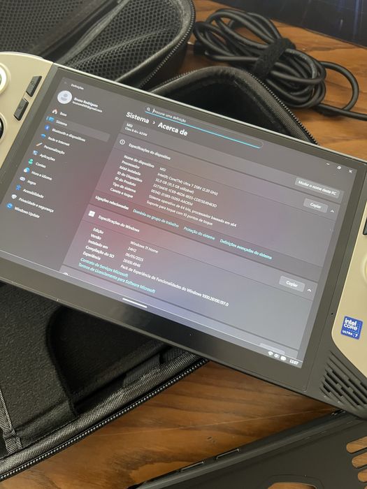 MSI claw 8 AI - melhor consola portatil do mercado