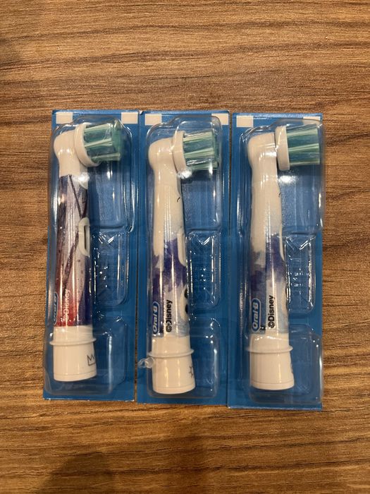 Oryginalne końcówki do szczoteczek dla dzieci Oral-B