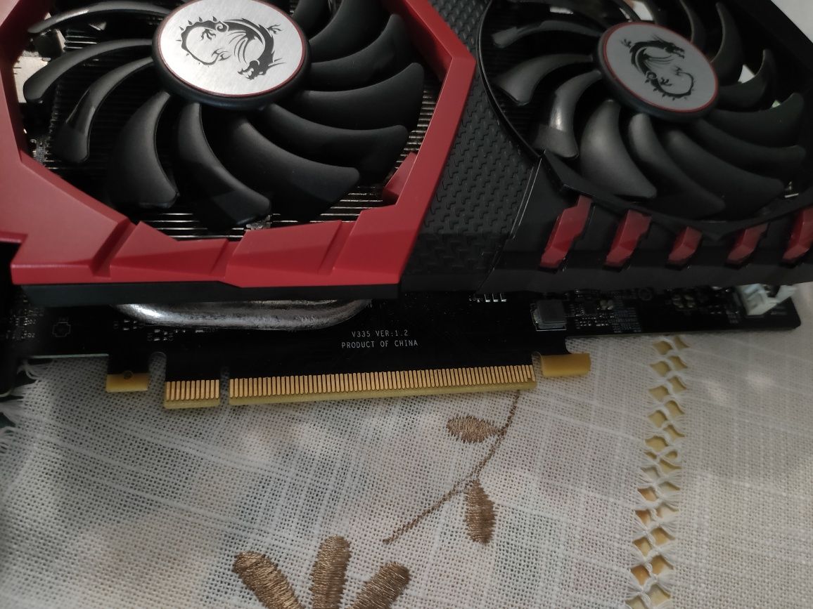 Placa gráfica GTX 1050 TI