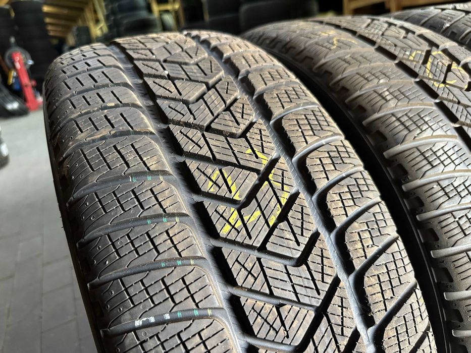Шини зима 235/55R19 PIRELLI Scorpion Winter 7.5-8мм комплект