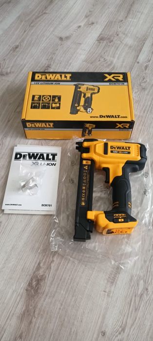 Zszywacz Akumulatowy Do przewodów 18V XR DCN701N-XJ DEWALT