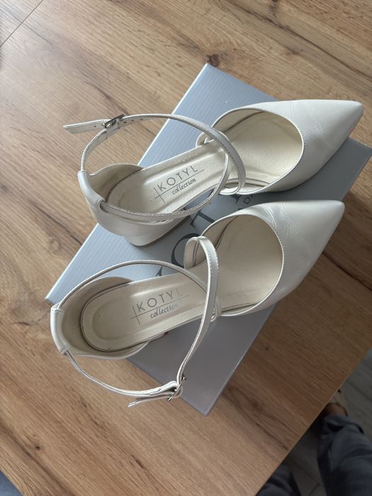 Buty na slub perlowe