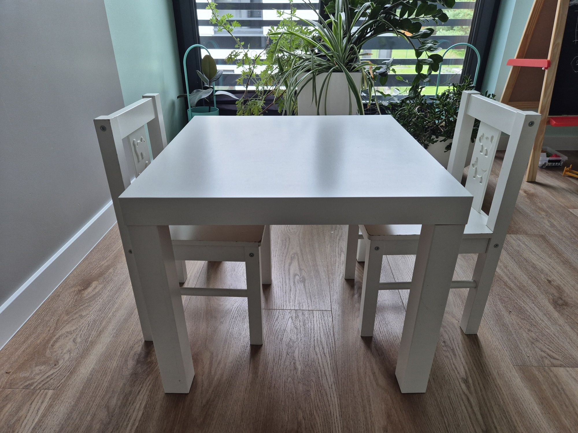 2 krzesełka i stolik dla dzieci Ikea
