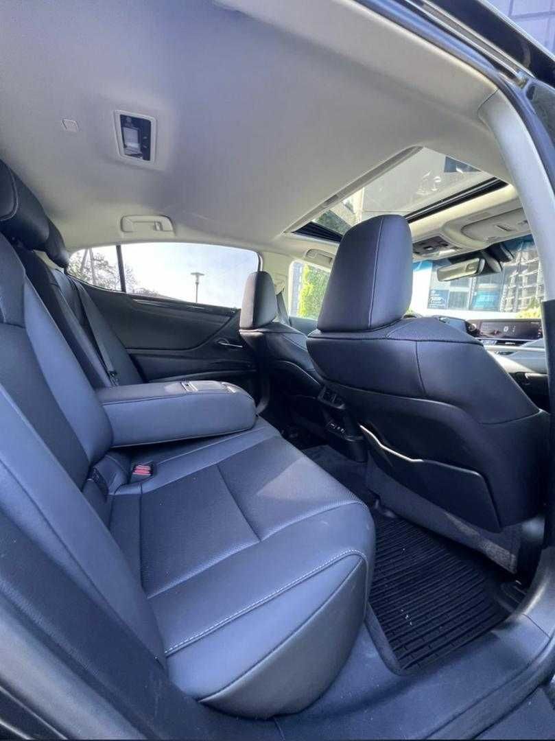 Lexus ES 250 2021 2.5 Лексус ес з США