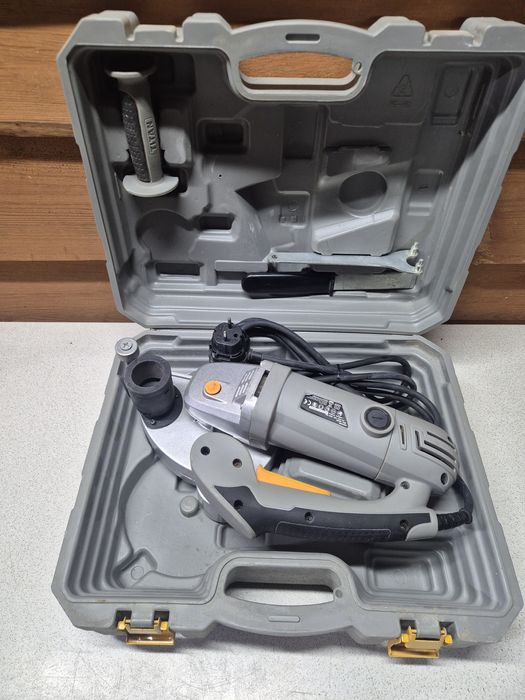 Titan Bruzdownica 1700W F85